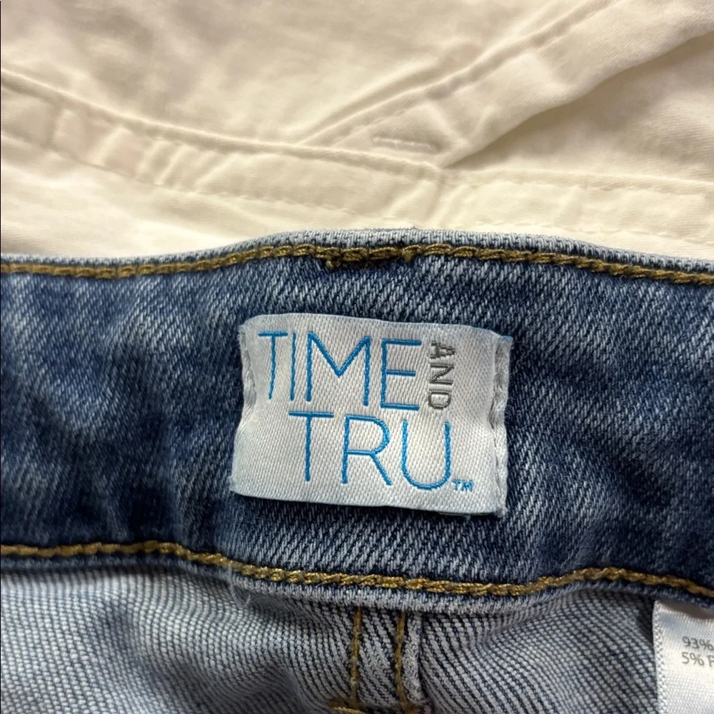 Time and Tru Light Blue Skinny Jeans - Picture 4 of 6